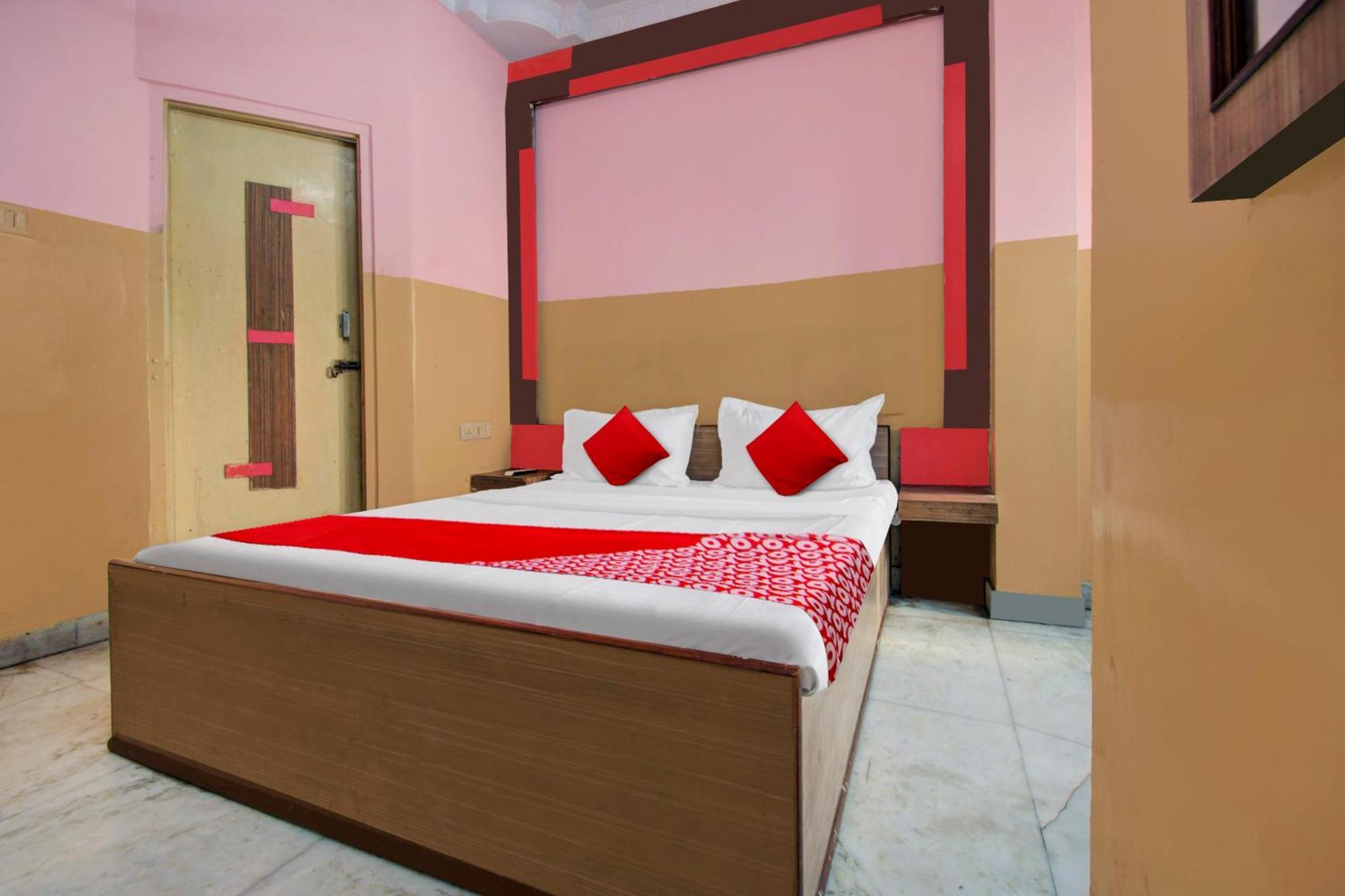 Hotel Sanwariya Palace Джайпур Екстериор снимка